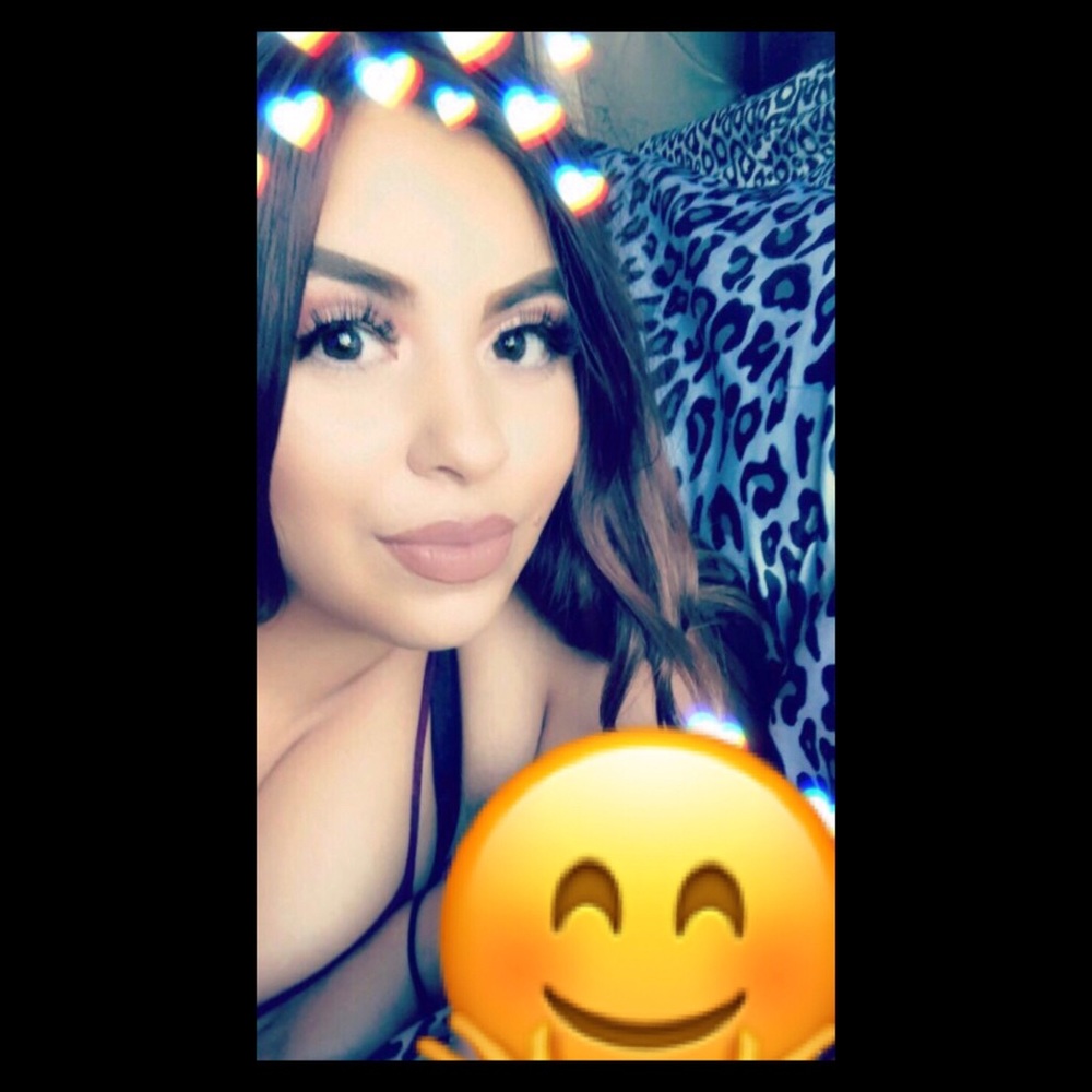 Meet your Posher, Angie